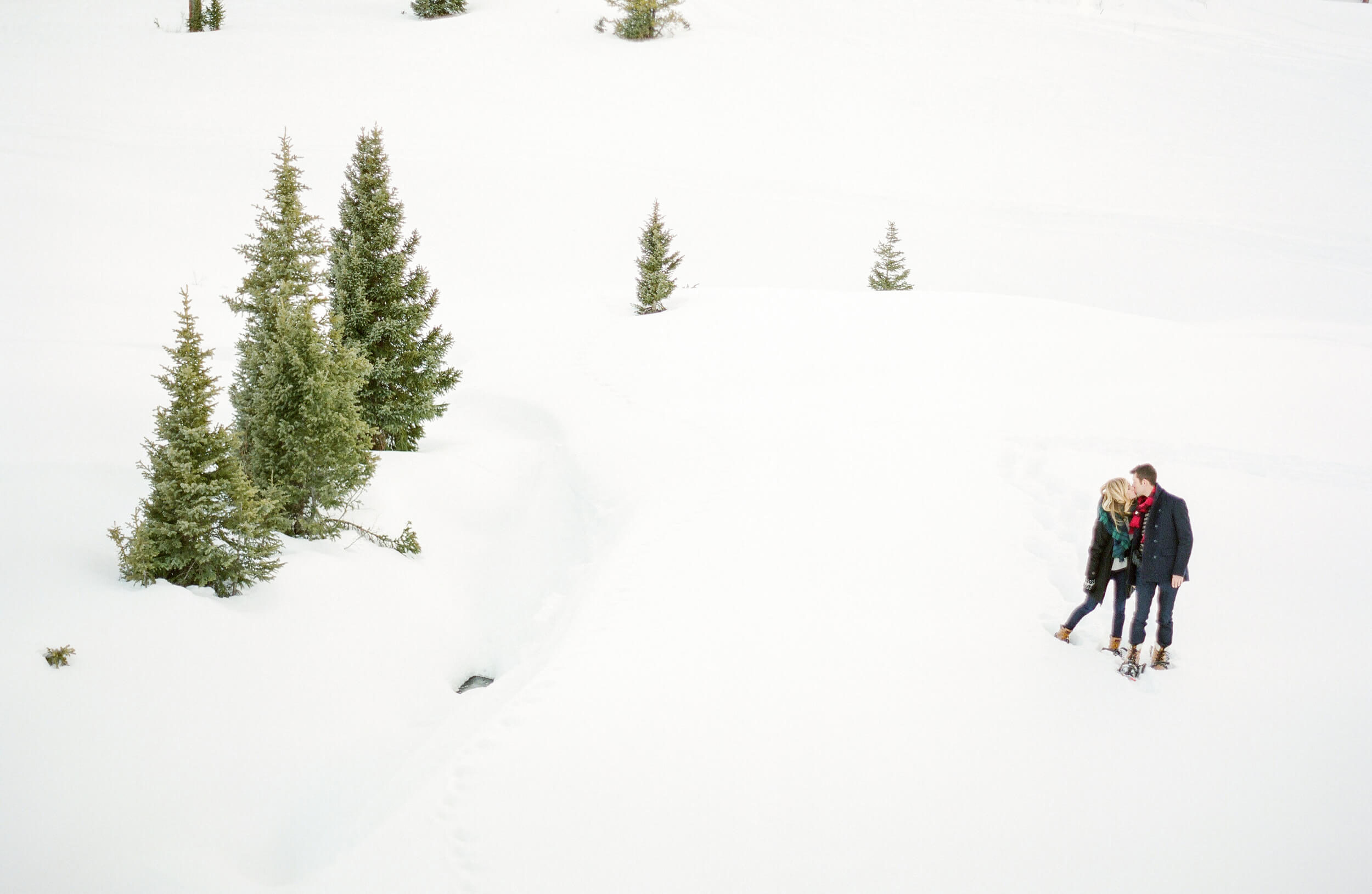 engagement shoot in vail snow