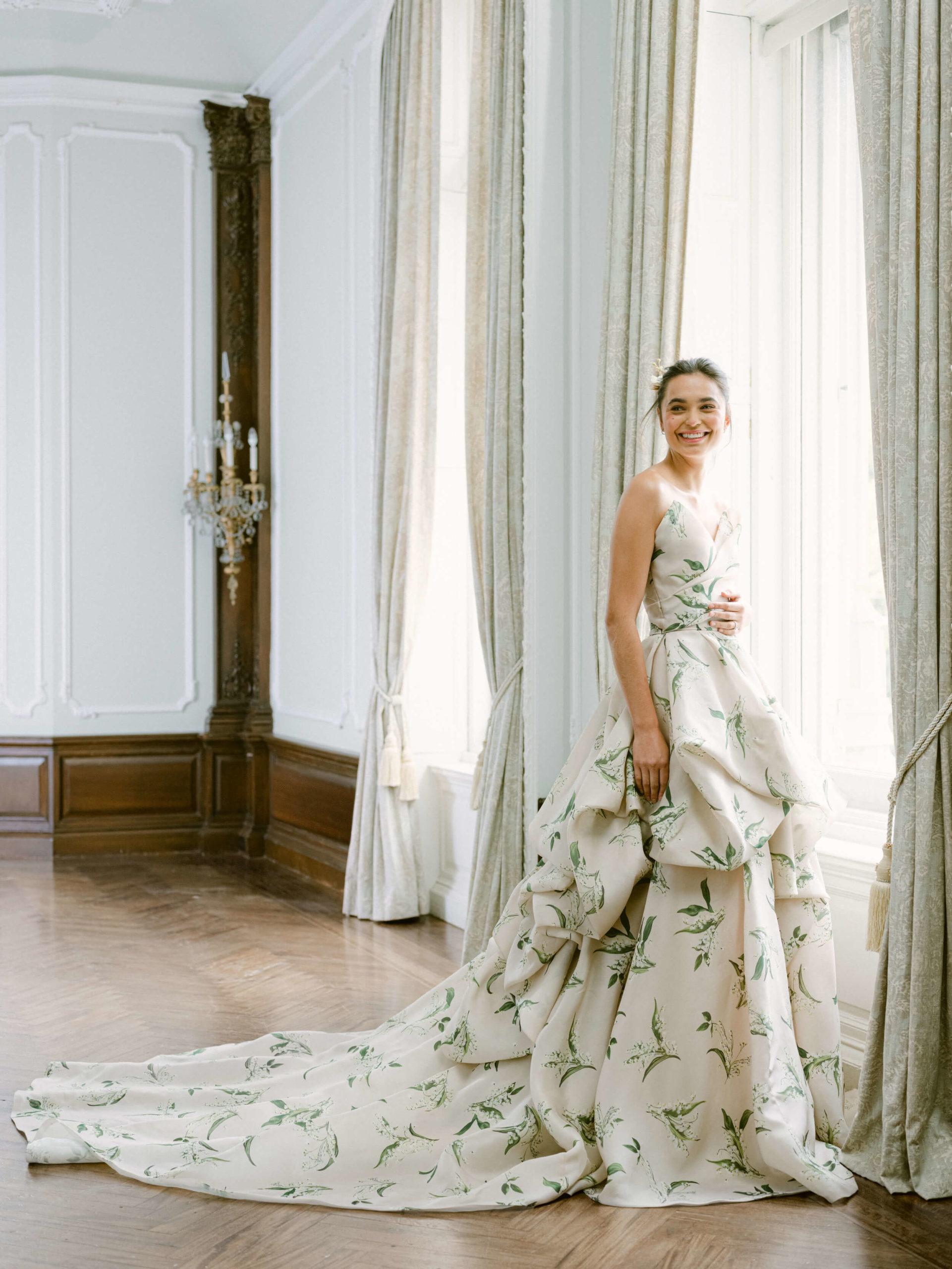 green and white Monique Lhuillier fall bridal collection
