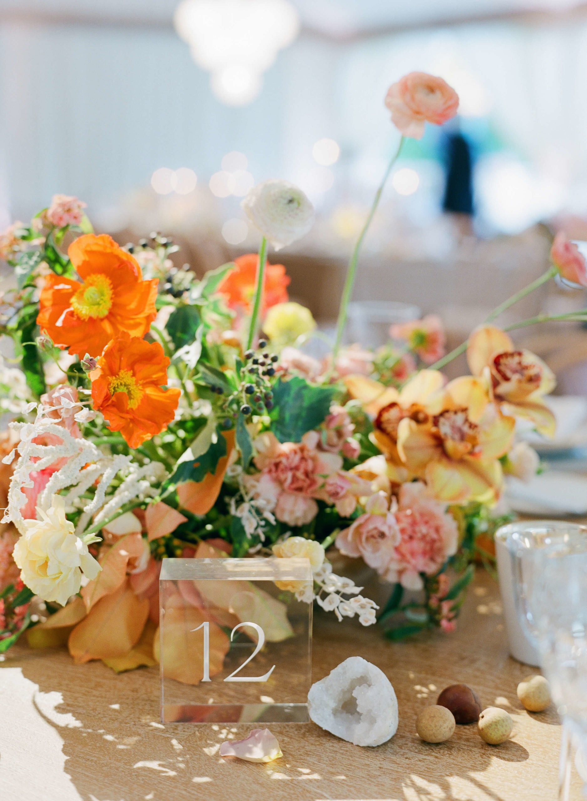 colorful fall wedding florals by Tulipina
