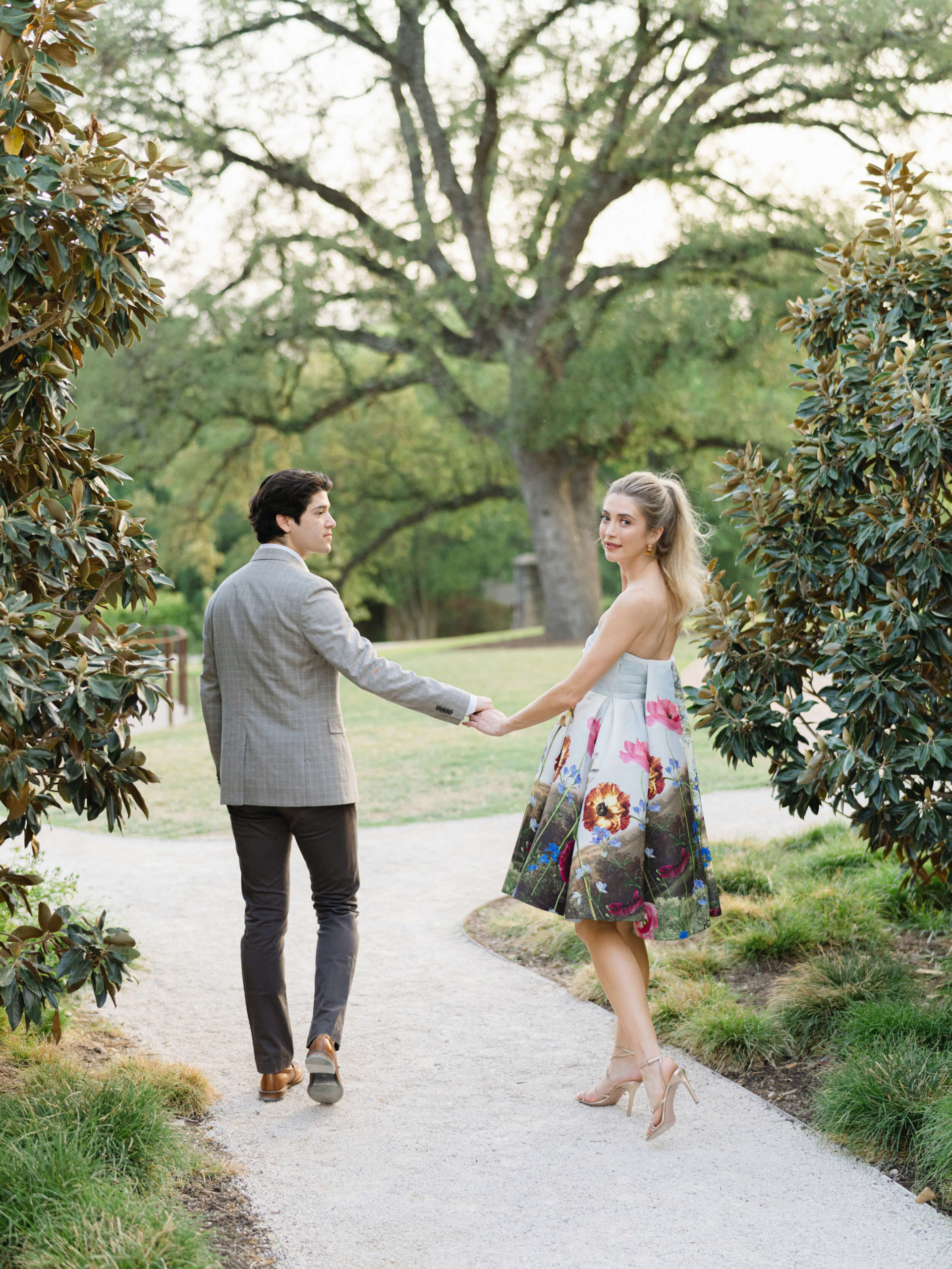Engagement Shoot at the Commodore Perry Estate
